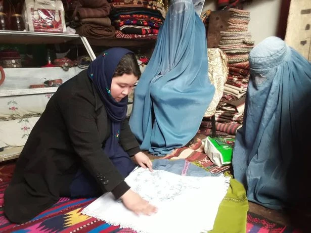 Taliban'dan sonra çalışan kadınları korku sardı